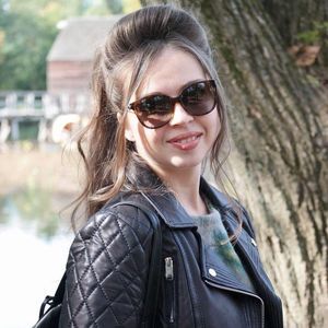 Meet your Posher, Yana